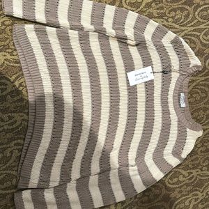 Modatutkusu Size Large Beige and Tan colors sweater perfect for fall and winter